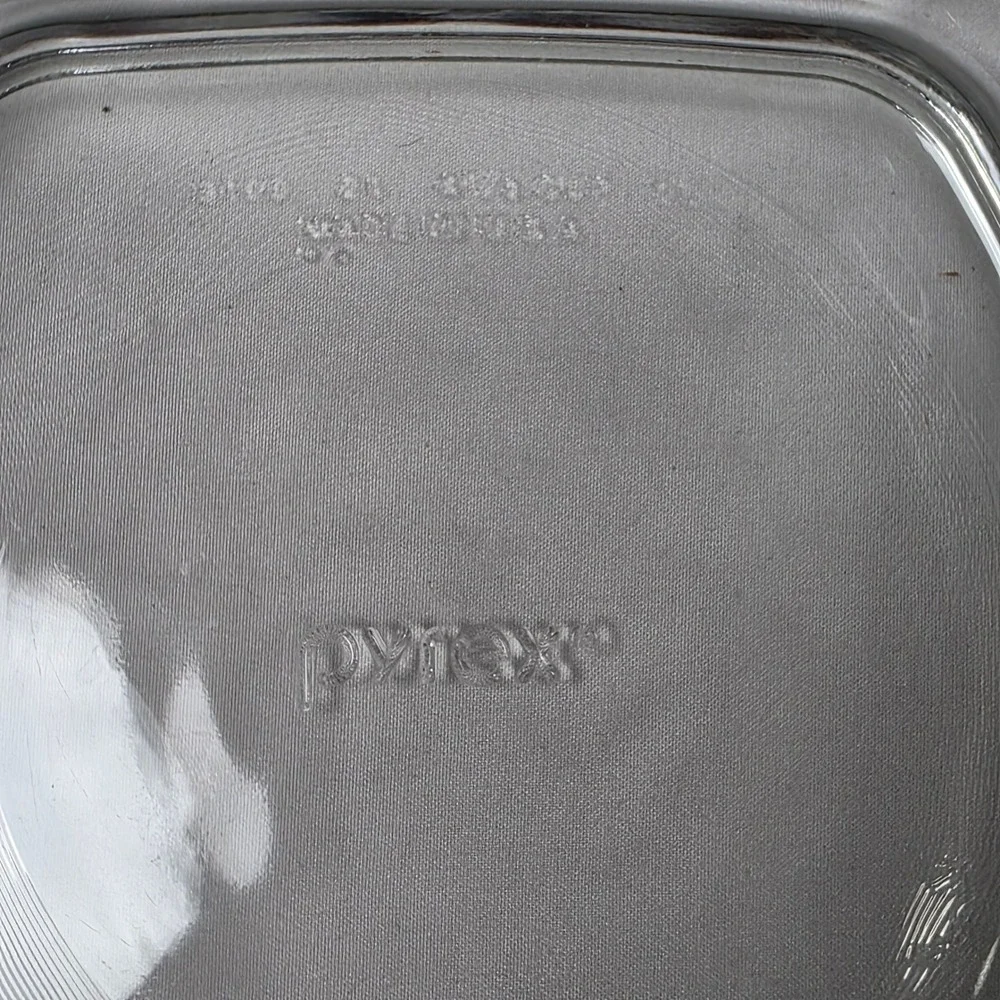 Pyrex 8100 Casserole Dish 4.5 Cup Clear Glass Square Oven Microwave Safe